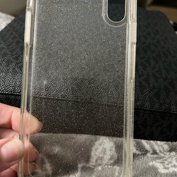 IPhone XS Max Otterbox case - Picture 3 of 7